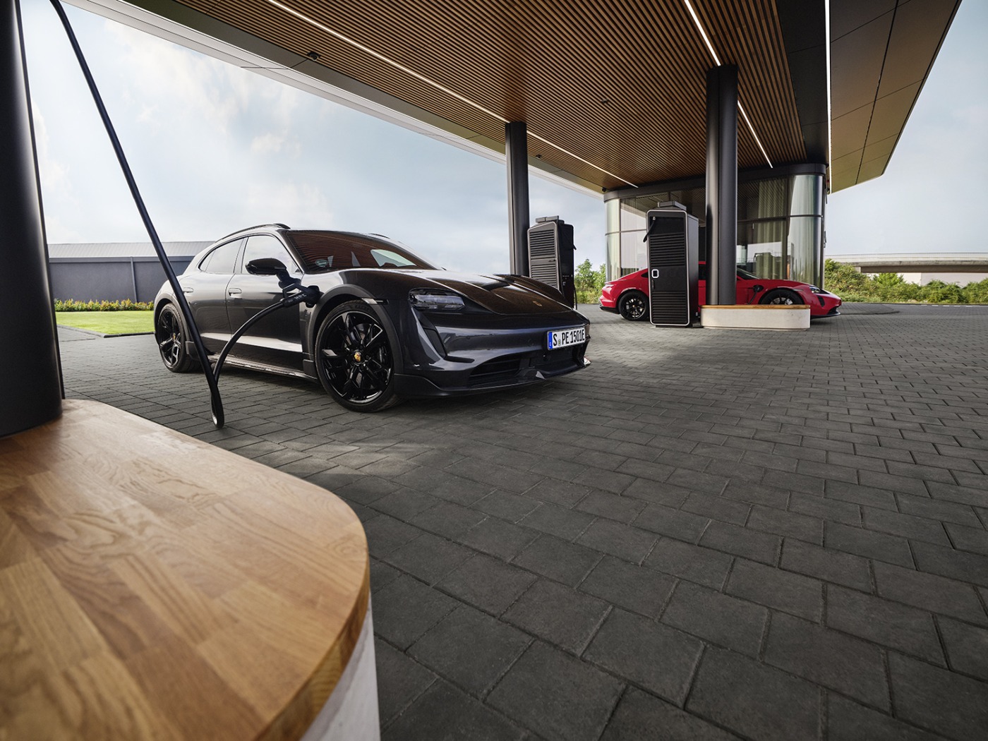 Porsche Lounge