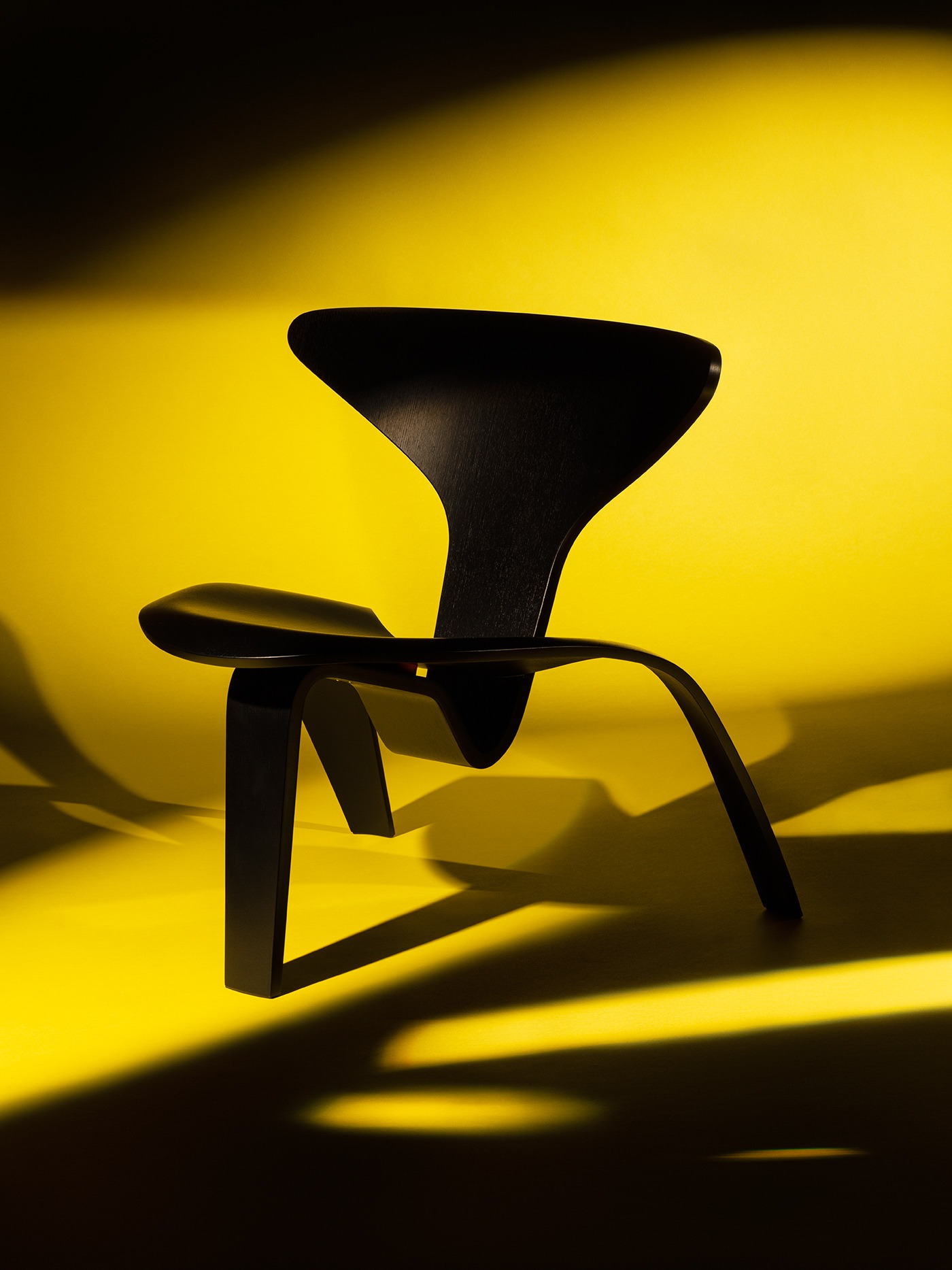 Anima Issue One - Iconic Chairs