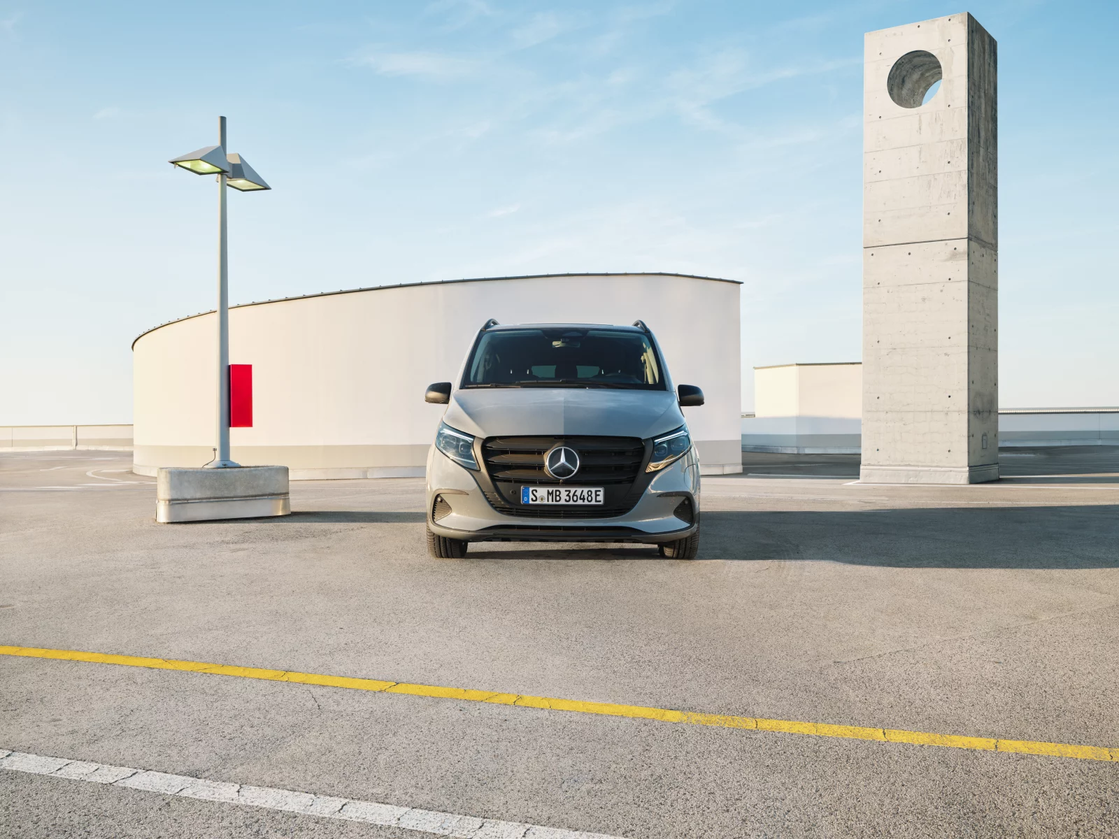 Mercedes-Benz Vito 5 by Clemens ASCHER