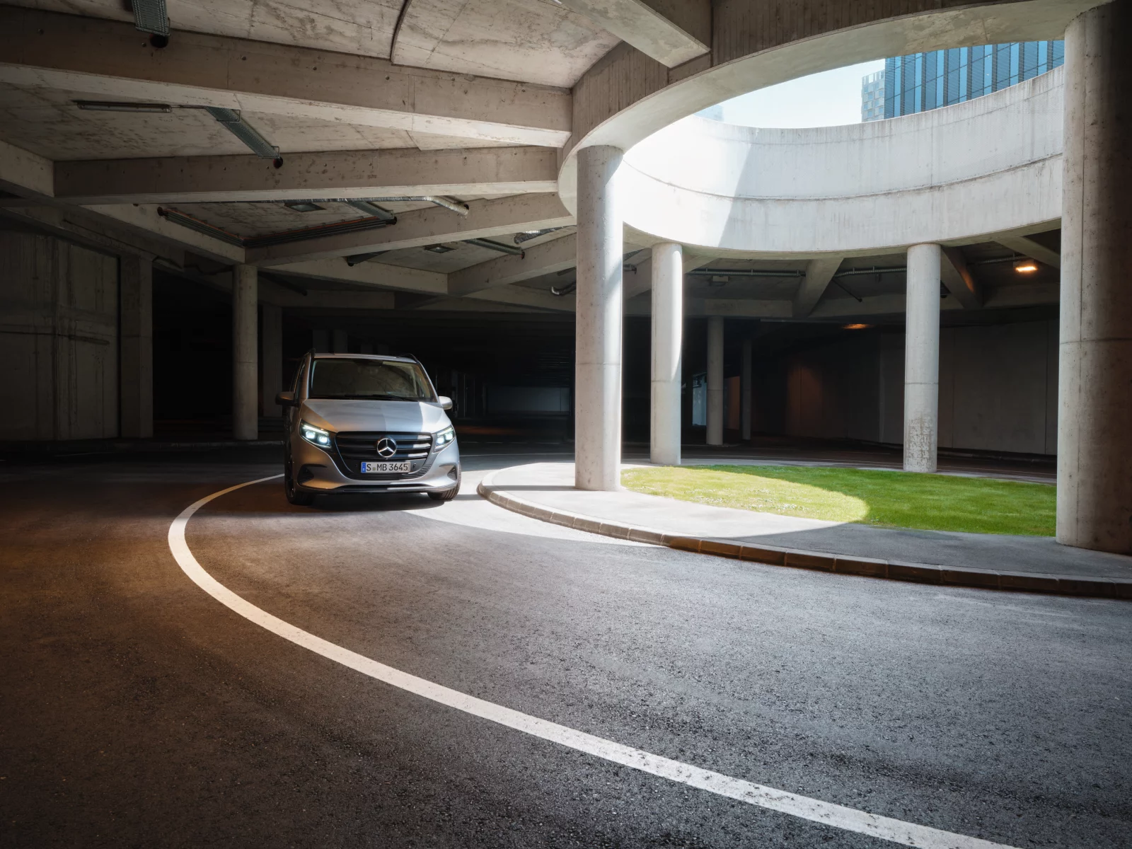 Mercedes-Benz Vito 14 by Clemens ASCHER