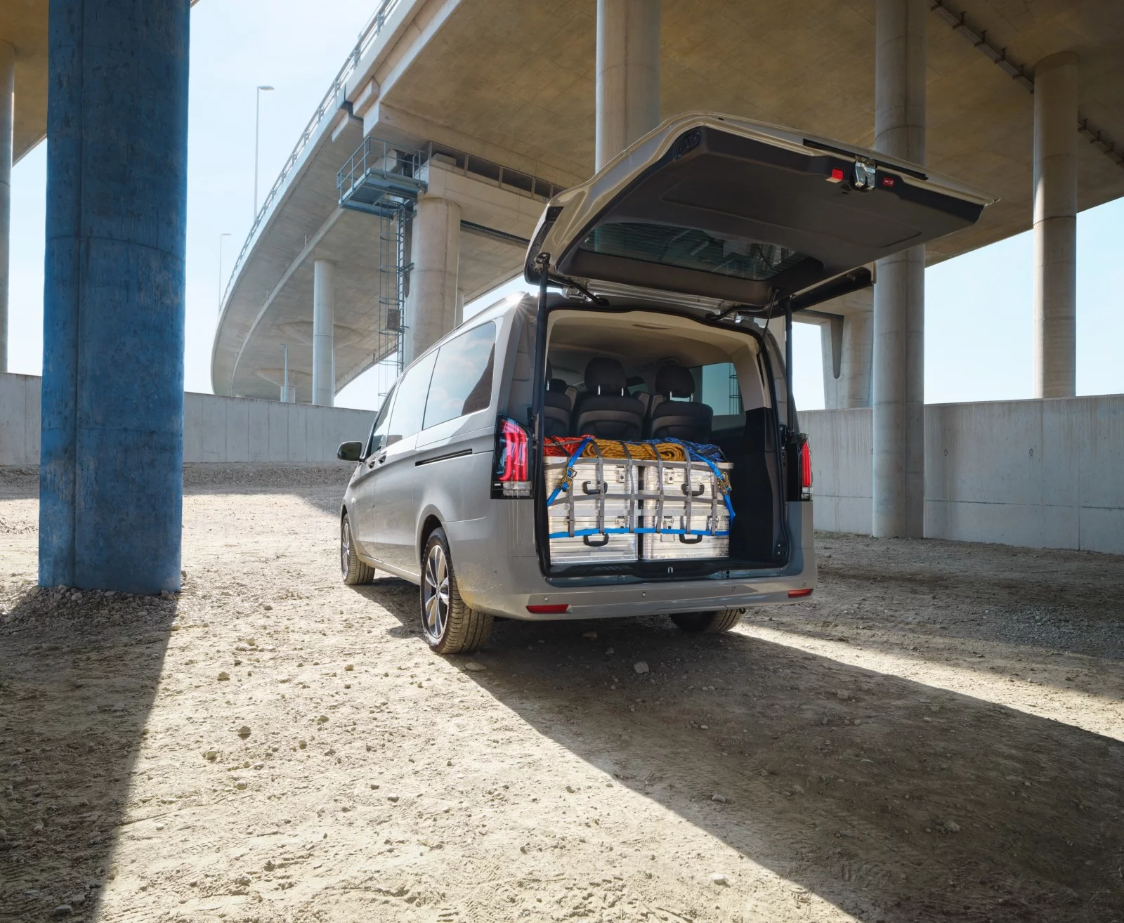 Mercedes-Benz Vito 5 by Clemens ASCHER