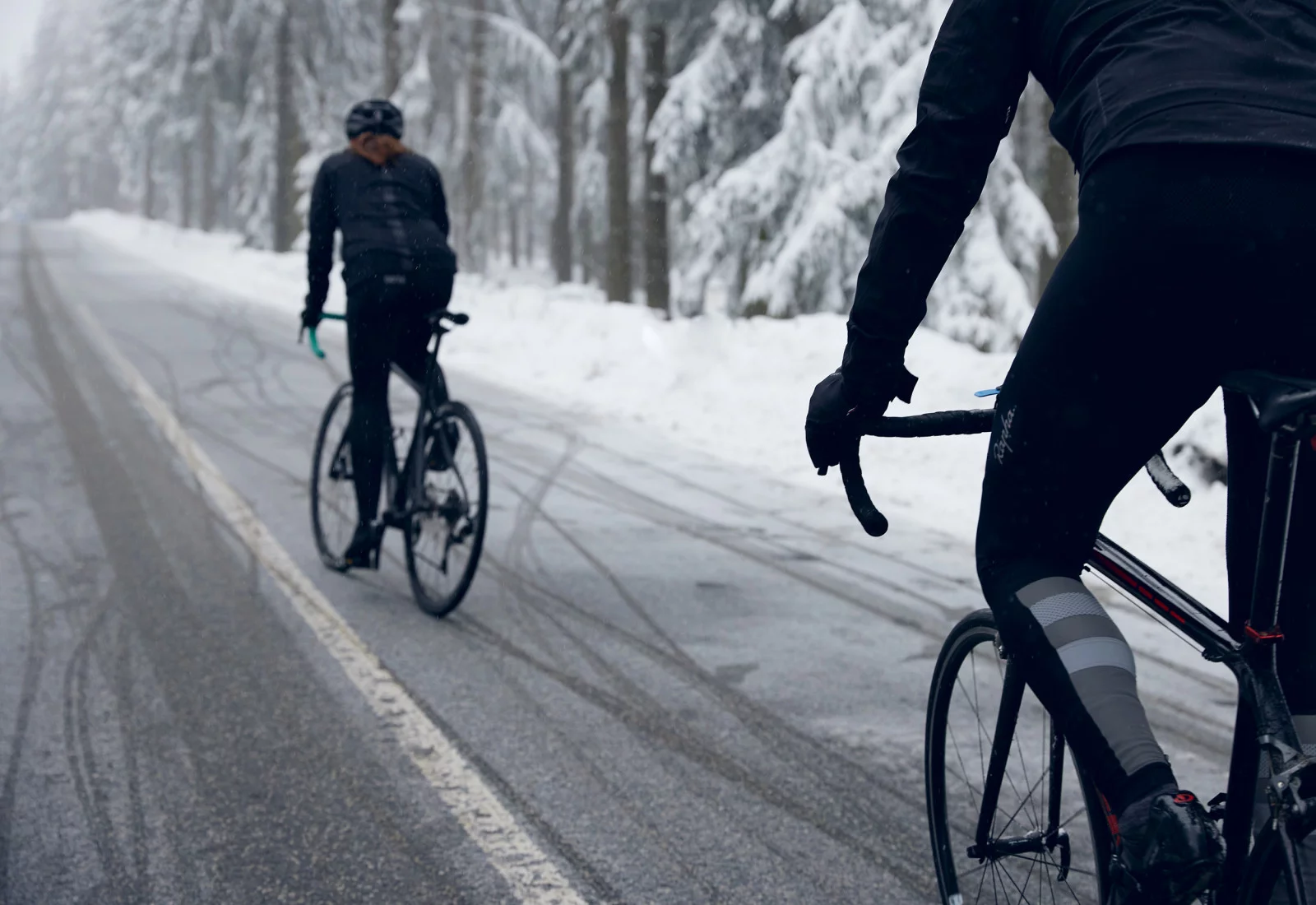 Winter Cycling 3 by Marc TRAUTMANN