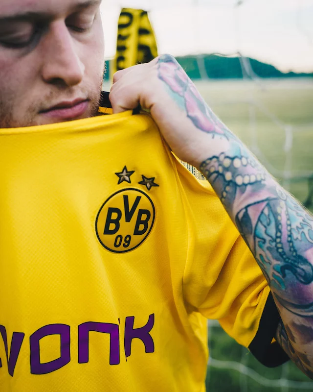 Borussia Dortmund Jersey 7 by Mario STUMPF