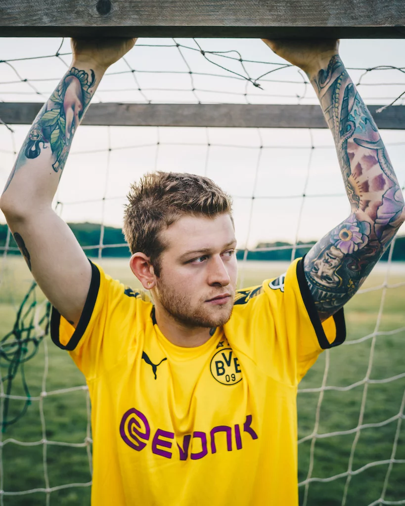 Borussia Dortmund Jersey 4 by Mario STUMPF