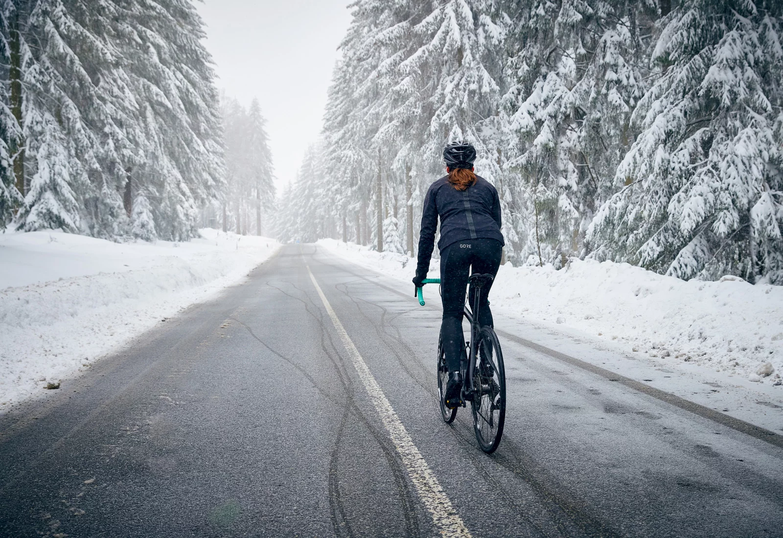 Winter Cycling 1 by Marc TRAUTMANN